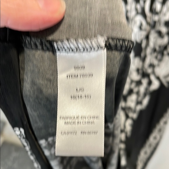 Black and White V-Neck Dolman Sleeve Maxi Sundress - Picture 8 of 8